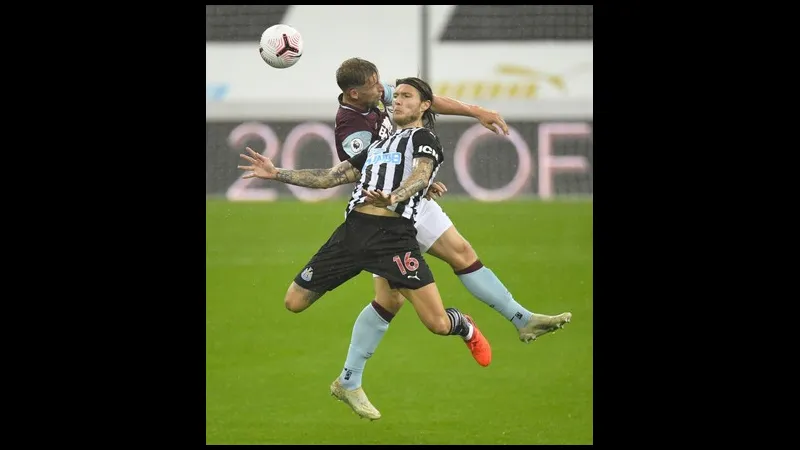 Trận đấu của Burnley và Newcastle